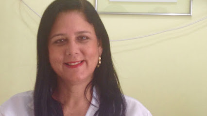 Dra. Roberta Carneiro Leão